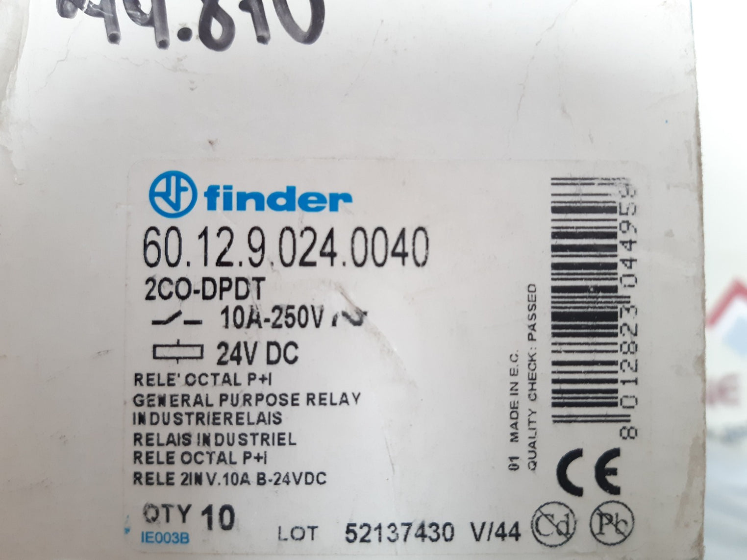 Finder 60.12.9.024.0040 relay 10a 250v