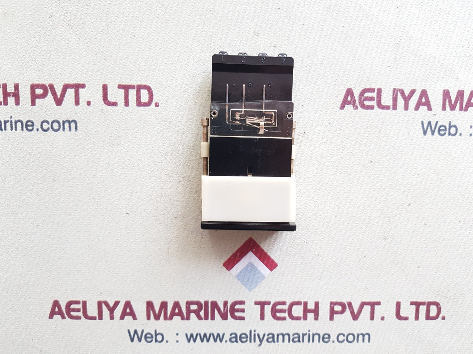 Eao ch 4600 olten pushbutton switch