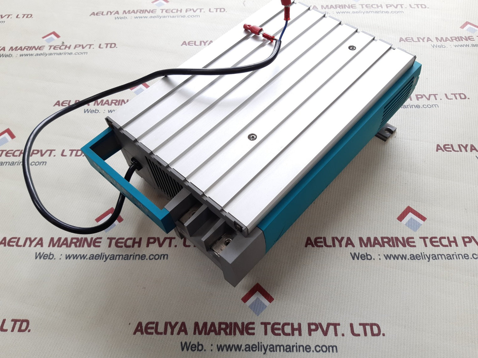 Mastervolt ivo smart charger 24/15-2