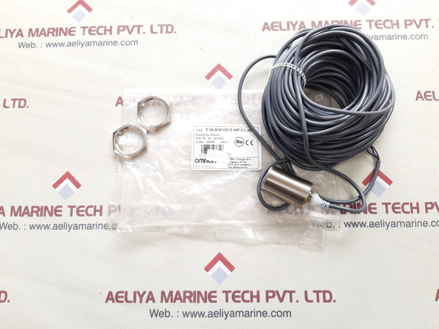 Omron e2a-m30ks10-wp-c3 20m proximity switch