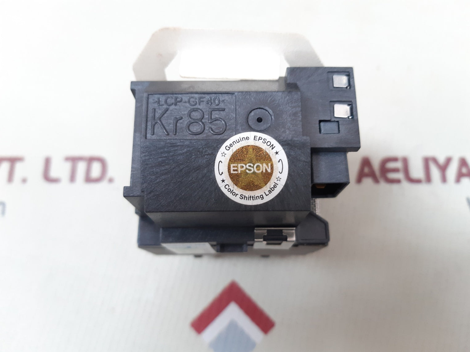 Epson elplp65 spare lamp v13h010l65