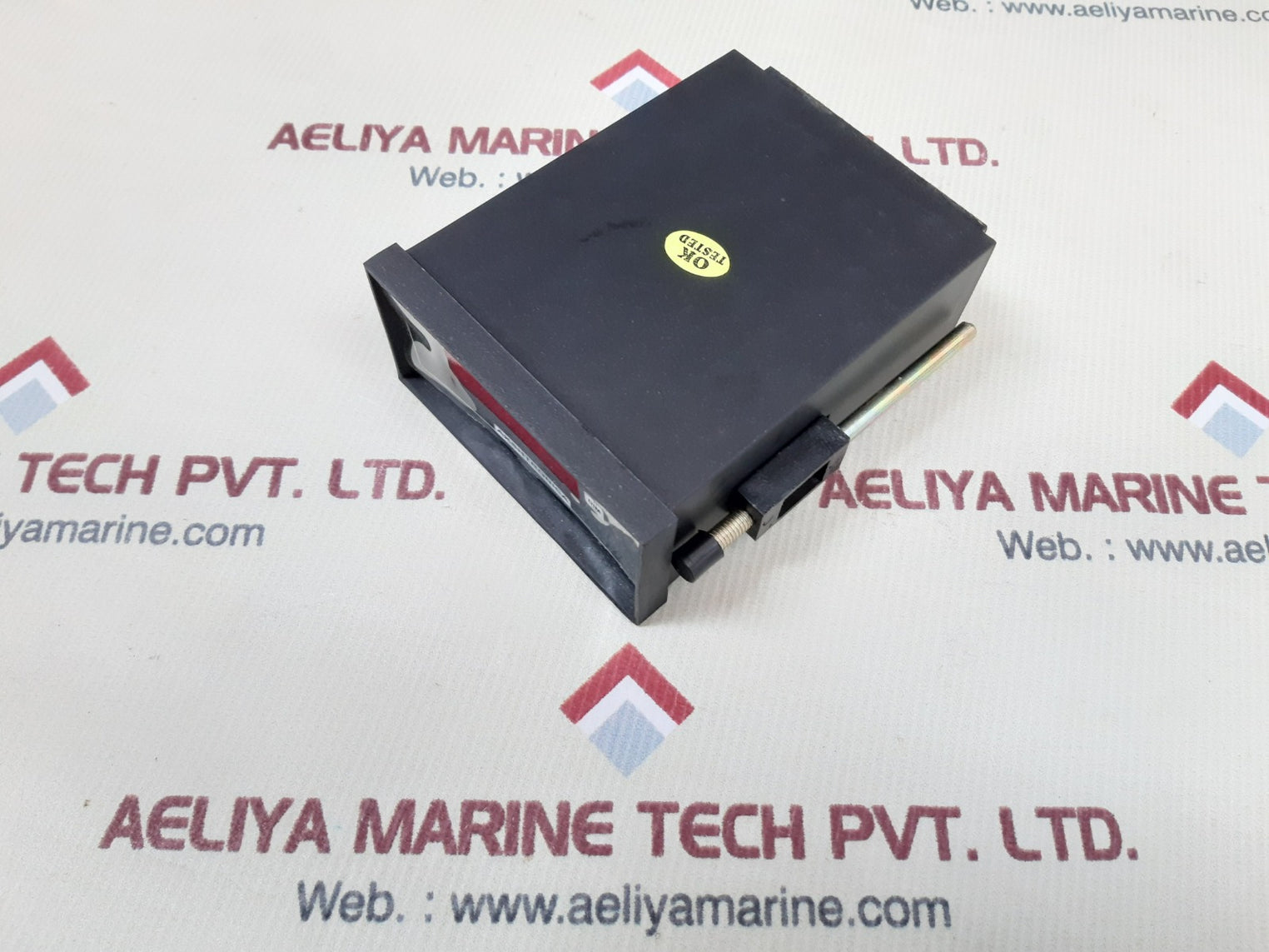 Akshtronica erd 48 engine rpm display