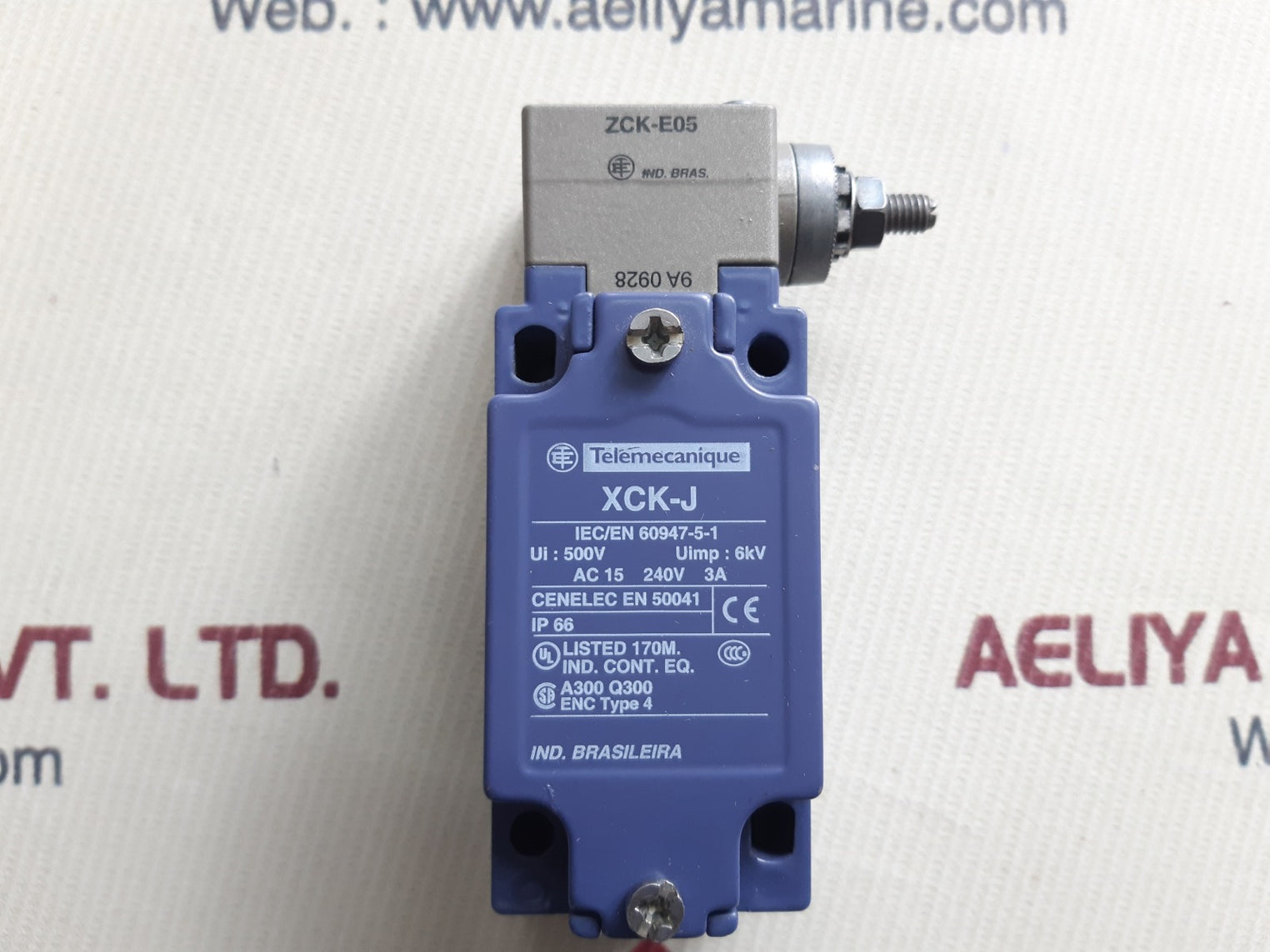 Schneider xck-j10511 limit switch