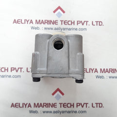 Bendix t-294304-b r-12 relay valve