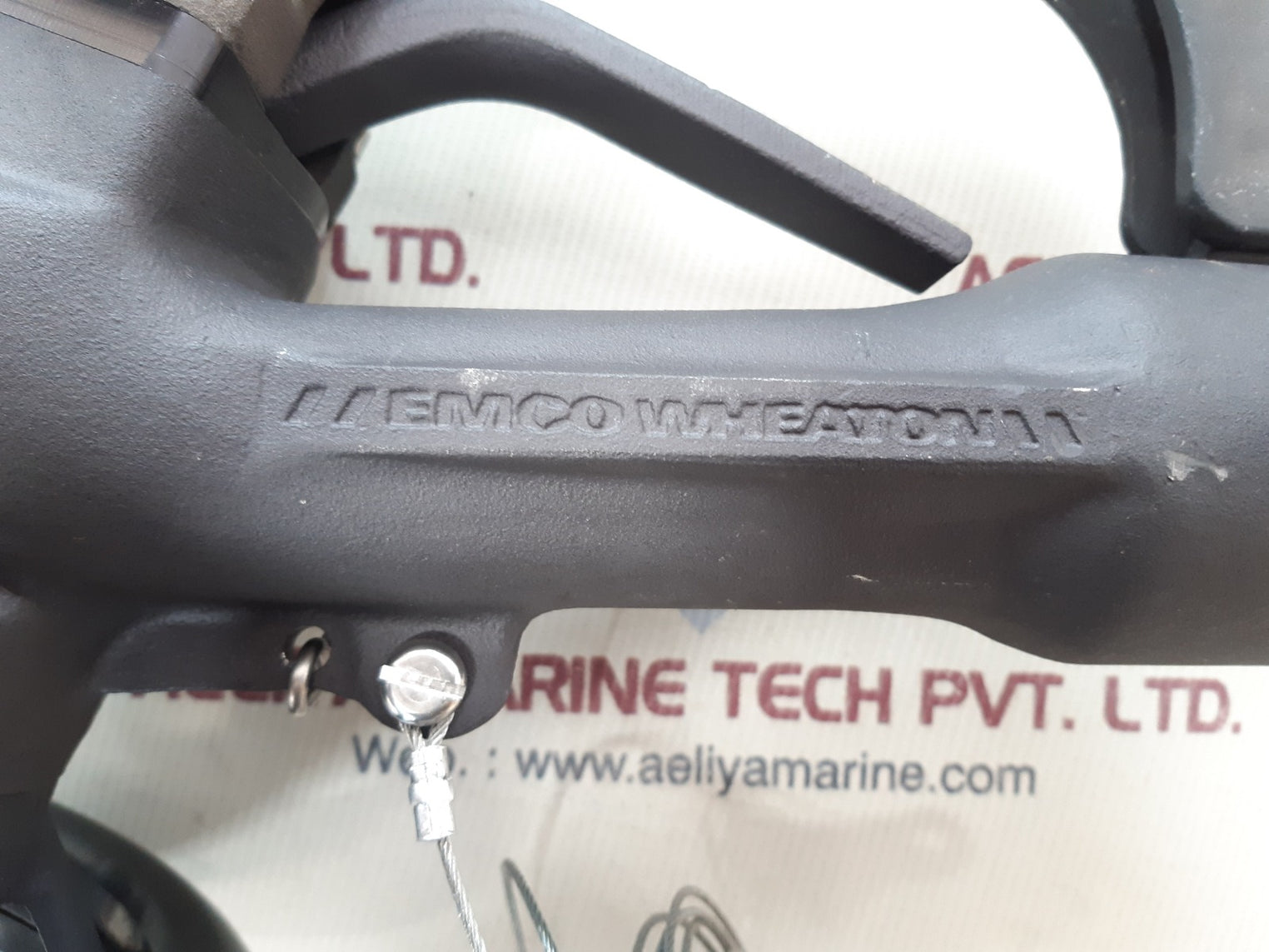 Emco wheaton g180-grtb commercial aircraft refueling nozzle