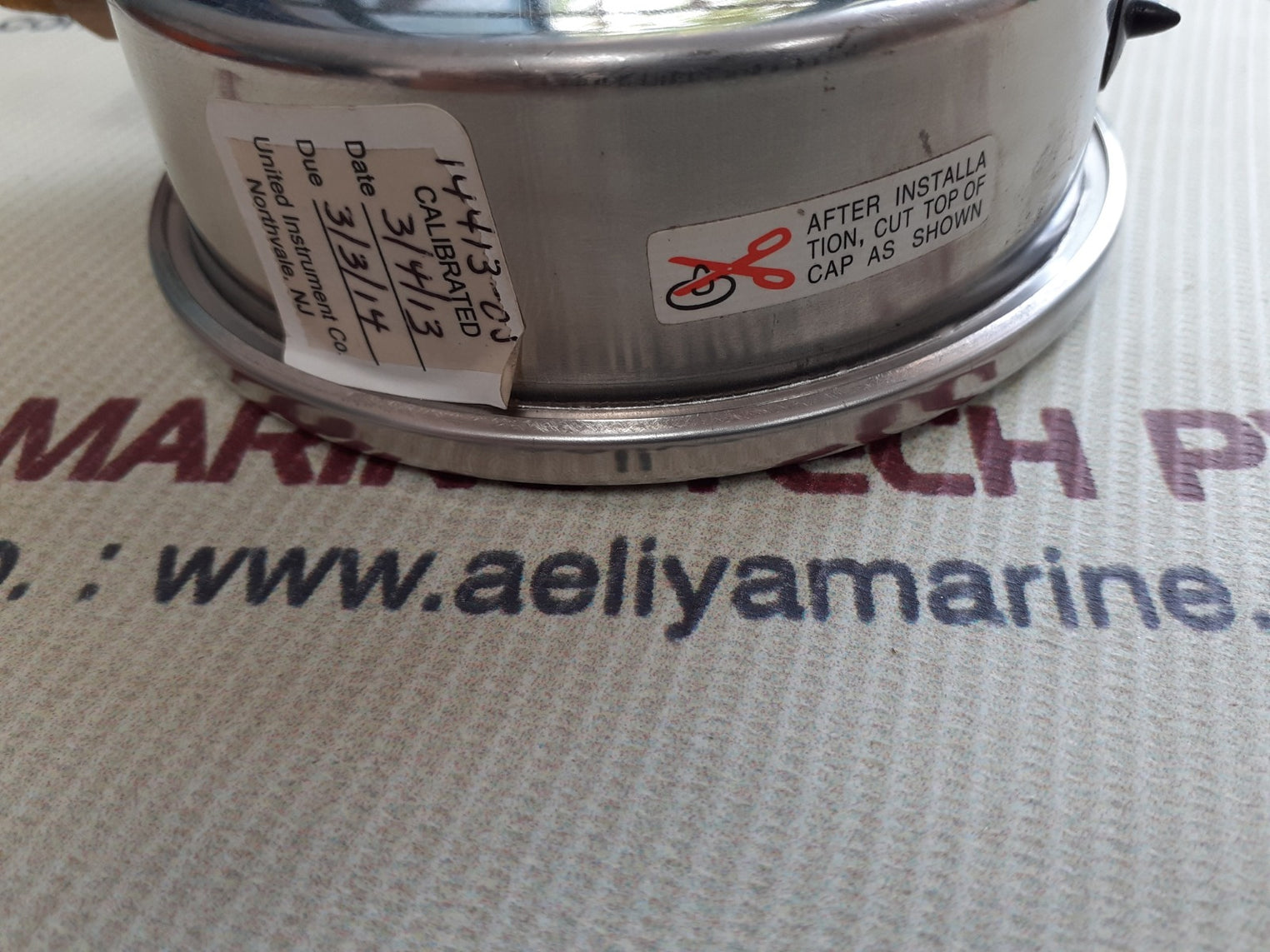 United instrument 100kpa pressure gauge 0-4bar 0-60psi