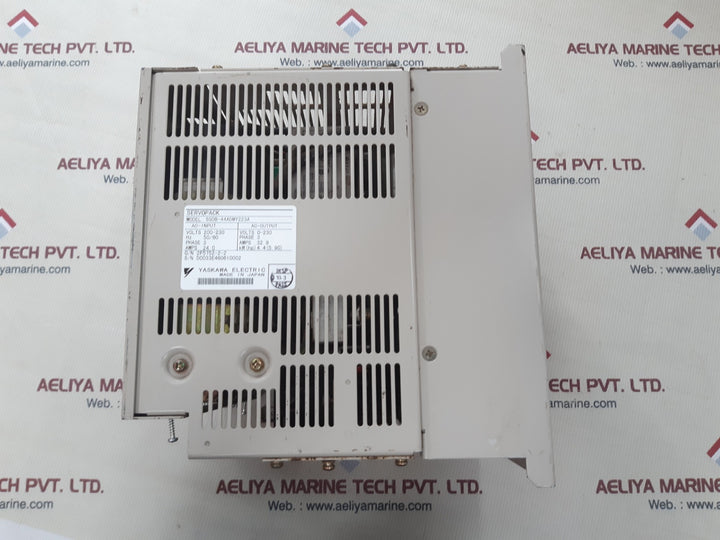 Yaskawa electric sgdb-44admy223a servopack 200/300v 50/60hz phase 3