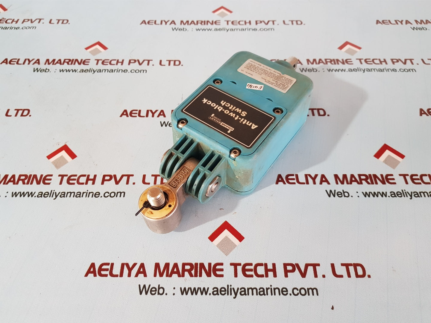 Cranesmart 124 anti-two-block switch