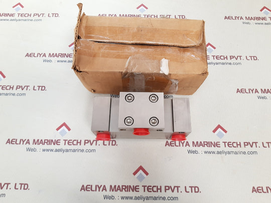 Gilmore 4253481 shuttle valve