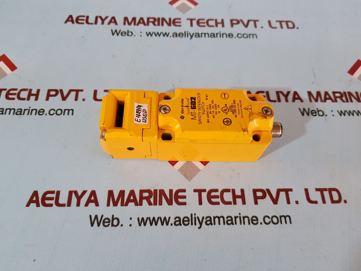 Allen-bradley guard master mt-gd2 safety interlock switch – Aeliya ...