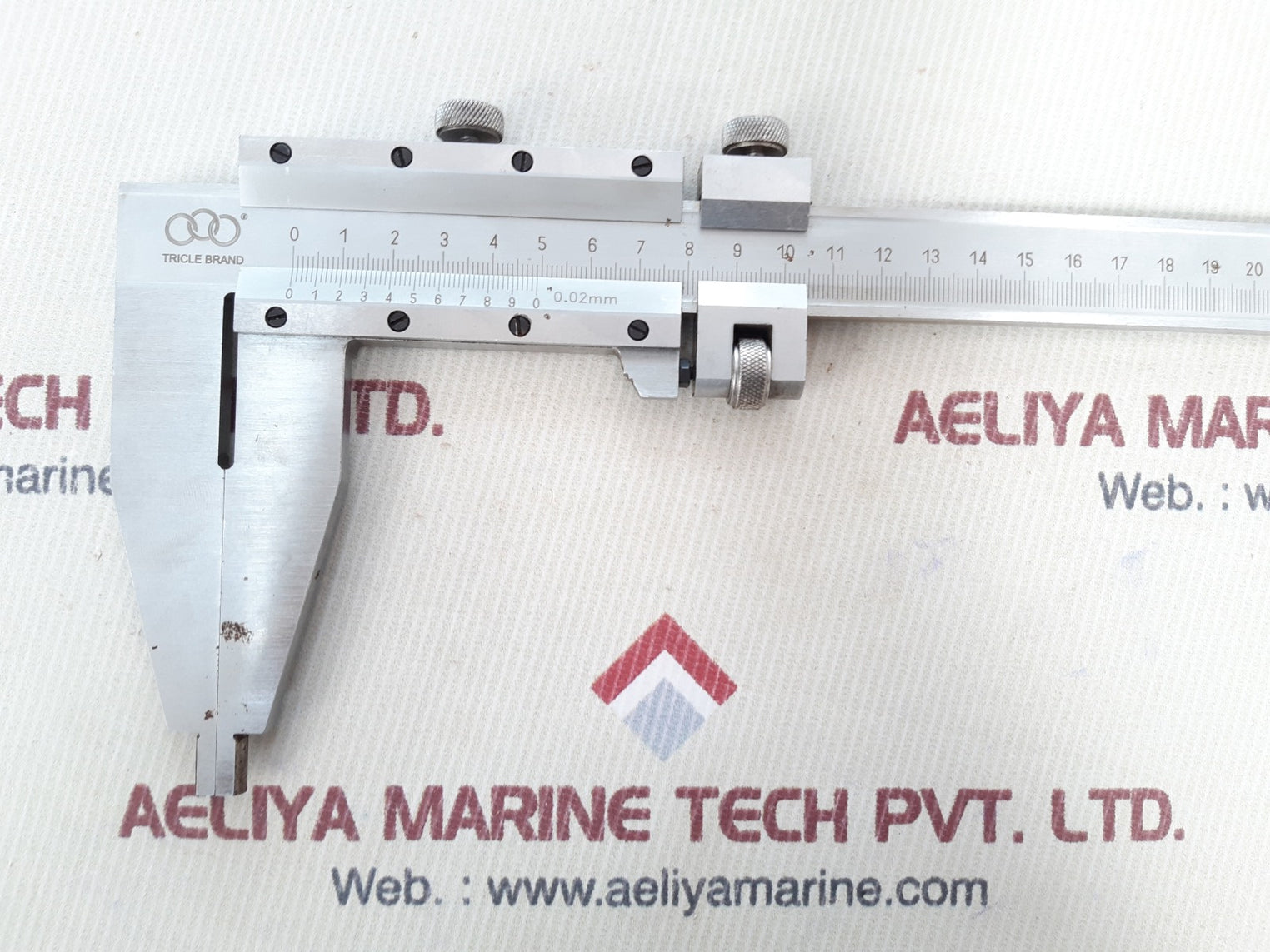 Tricle vernier caliper