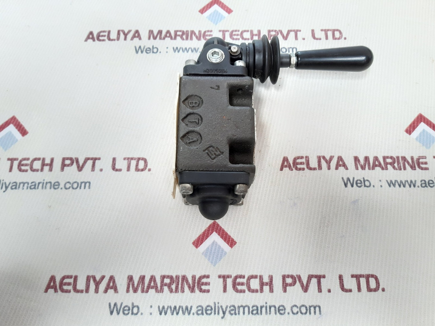 Brevini ad3l16f4 directional valve m82101020a