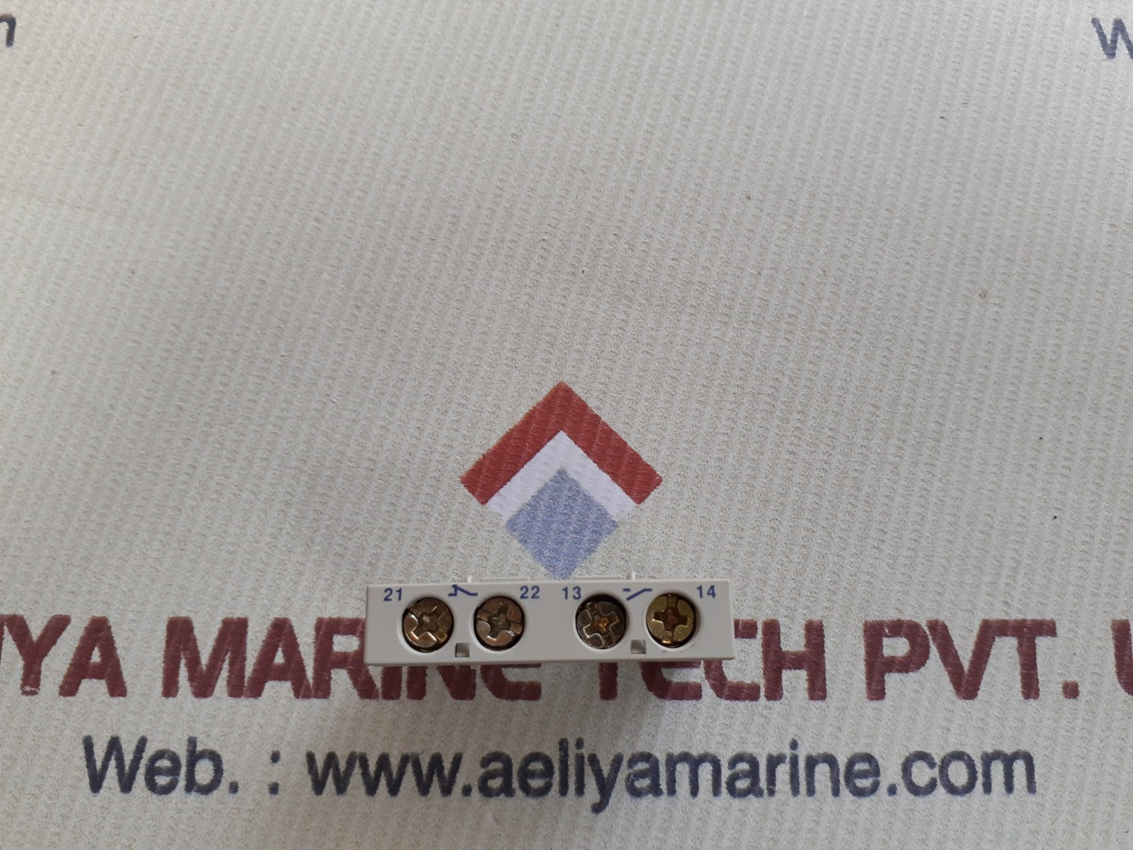 Telemecanique gv2 ae11 auxiliary contactor block