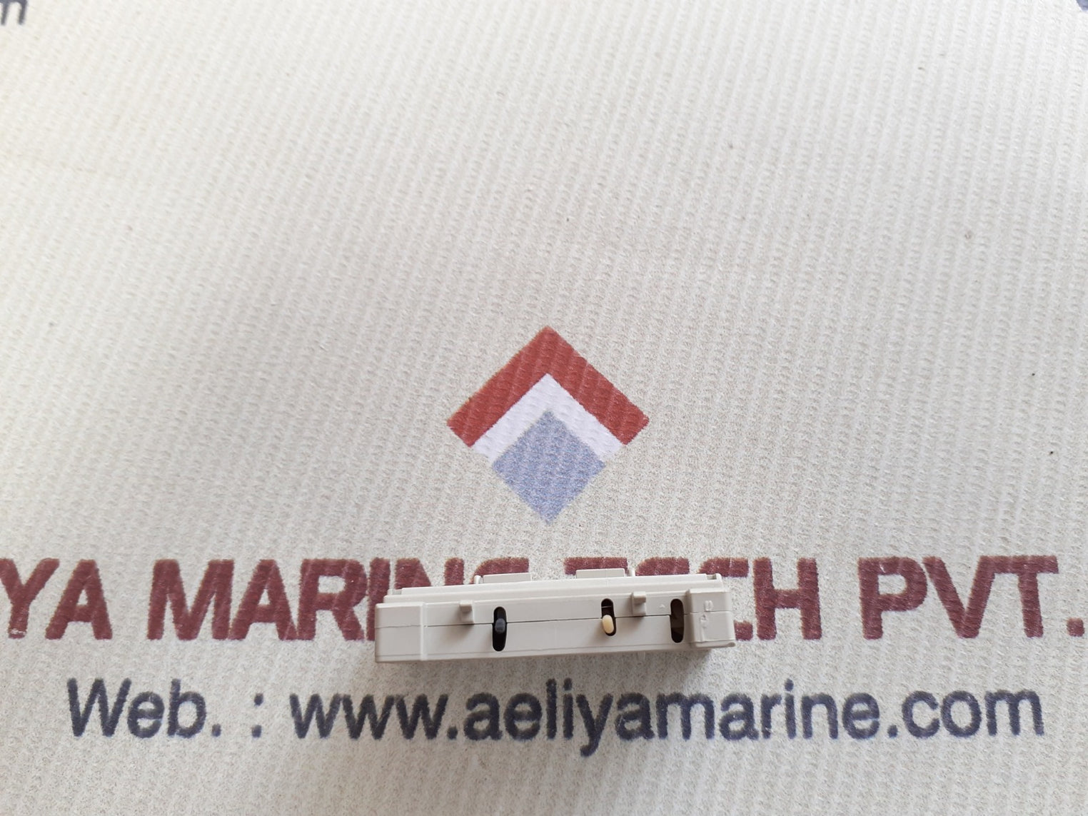 Telemecanique gv2 ae11 auxiliary contactor block