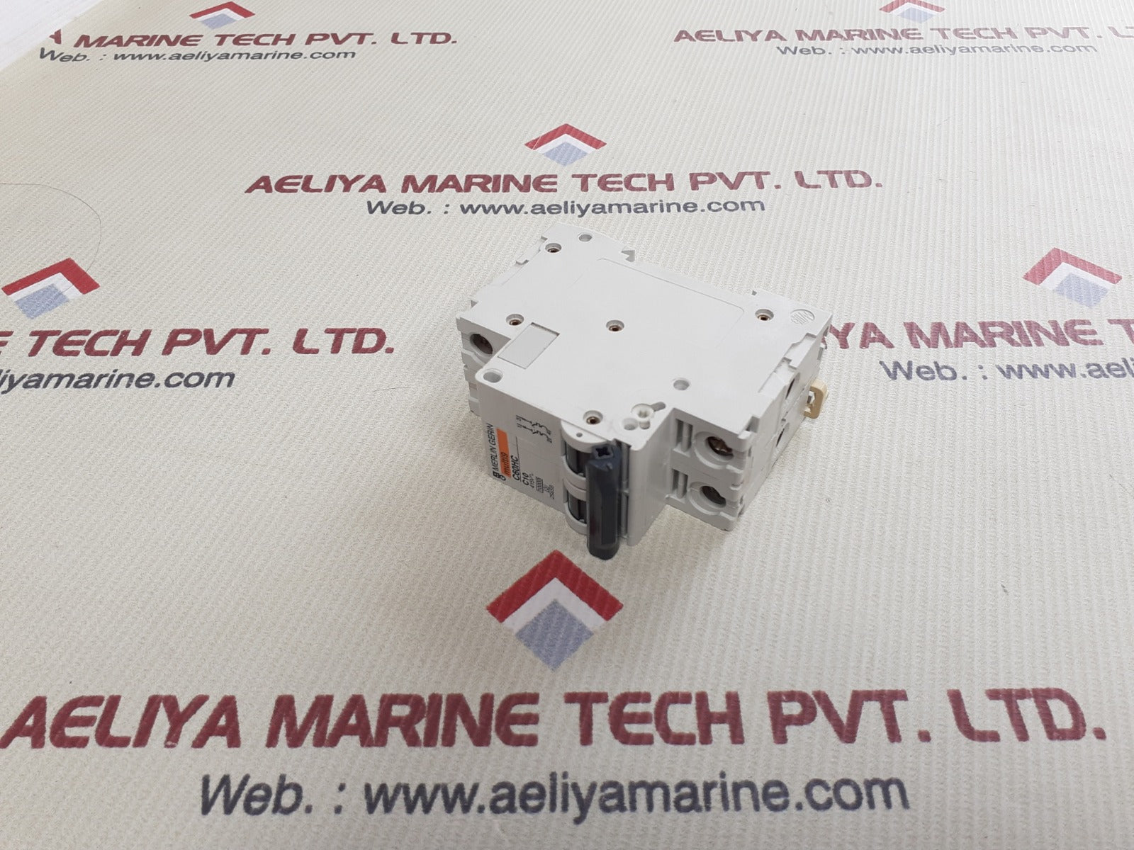 Merlin gerin multi9 c60hc c10 circuit breaker 
