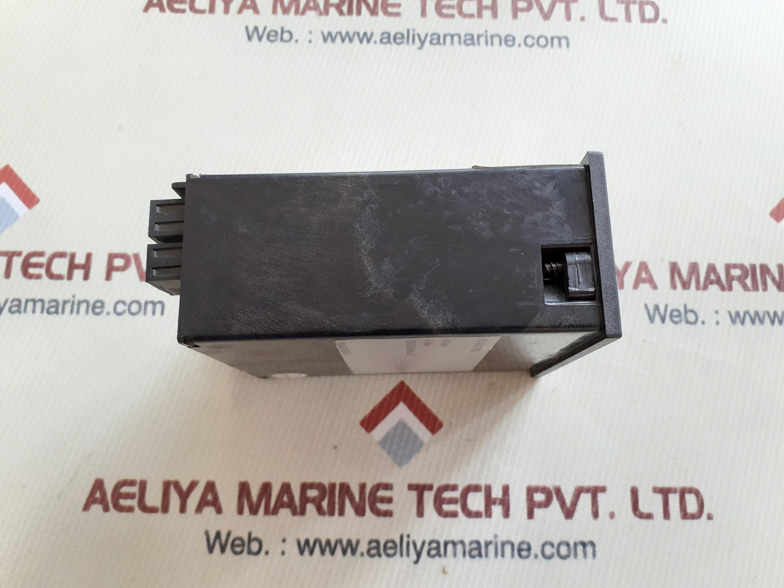 Yokogawa 800 plus universal digital meter y820-00-0/dca3