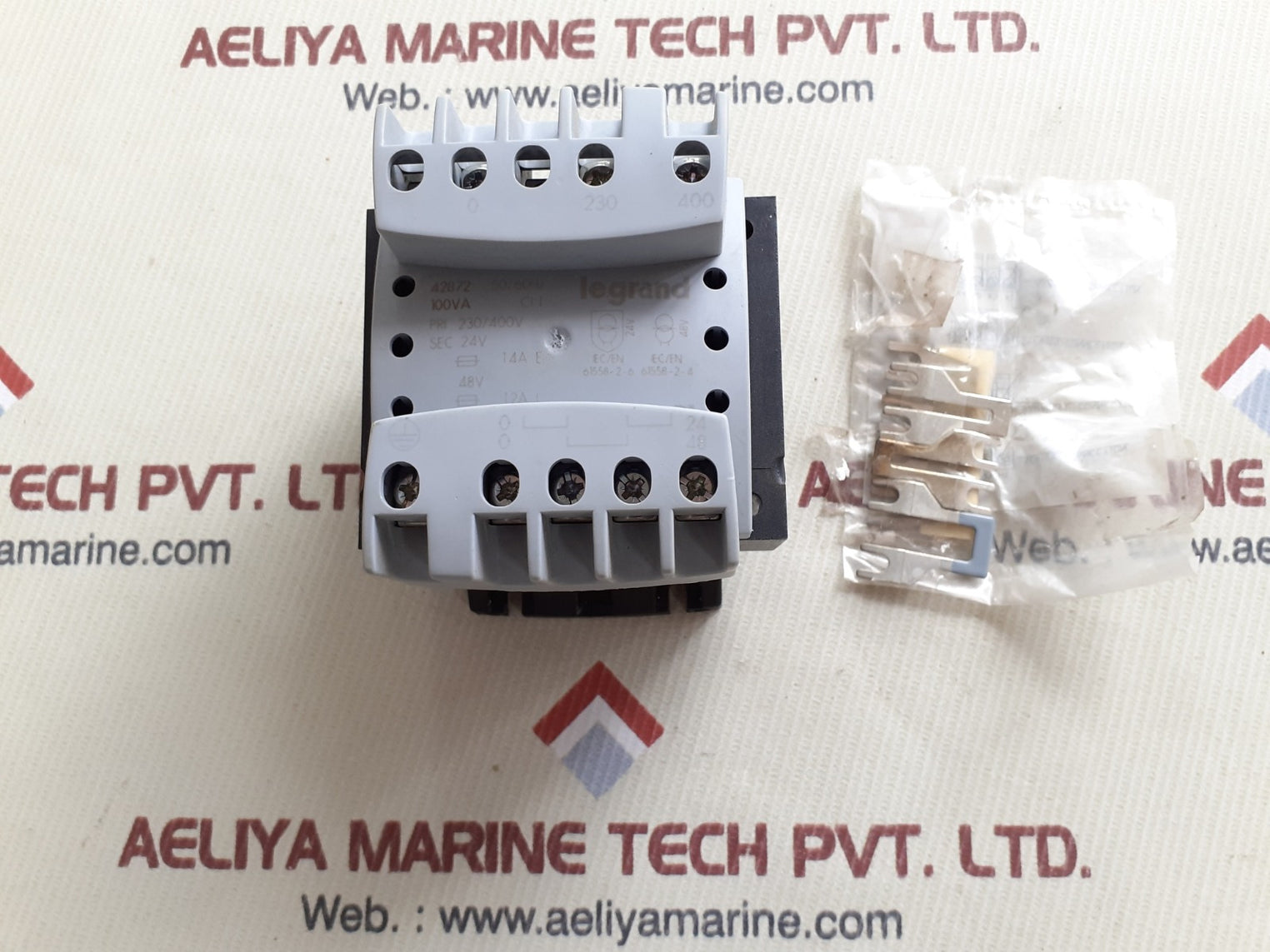 Legrand 42872 compact transformer