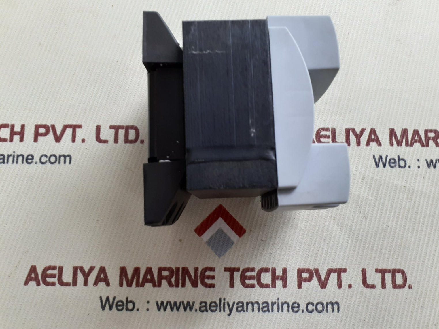 Legrand 42872 compact transformer