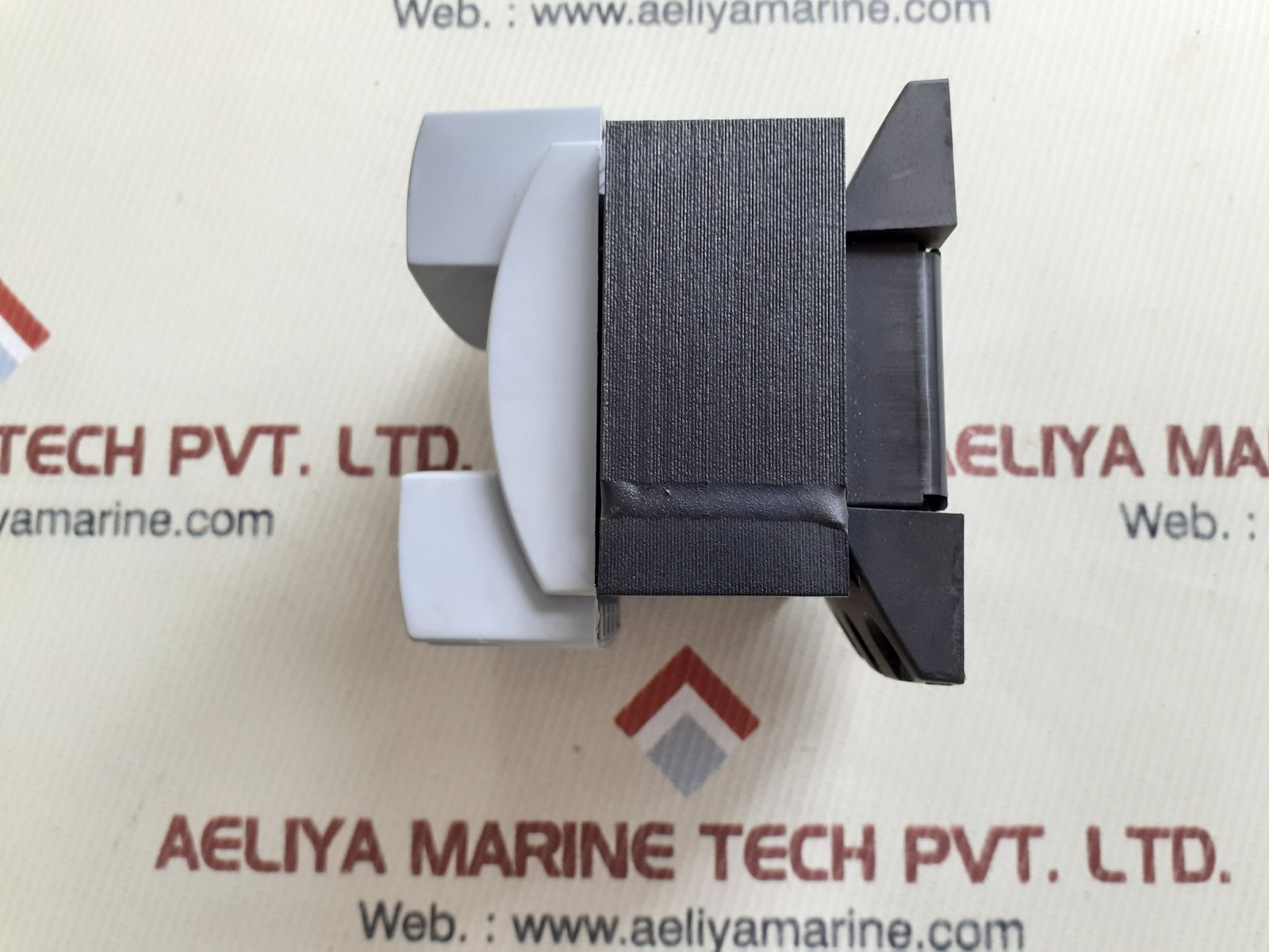 Legrand 42872 compact transformer