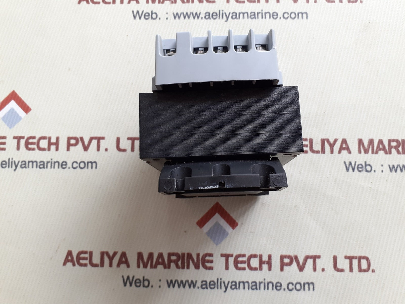 Legrand 42872 compact transformer