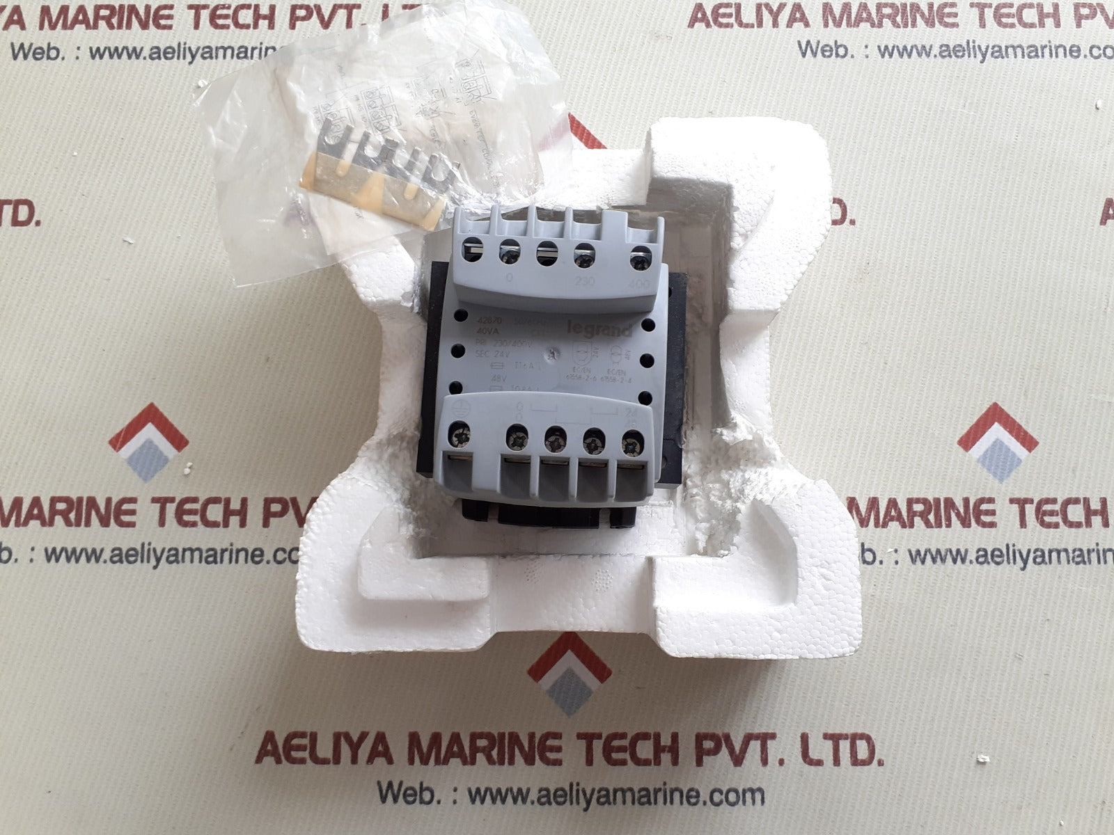Legrand 42870 compact transformer 