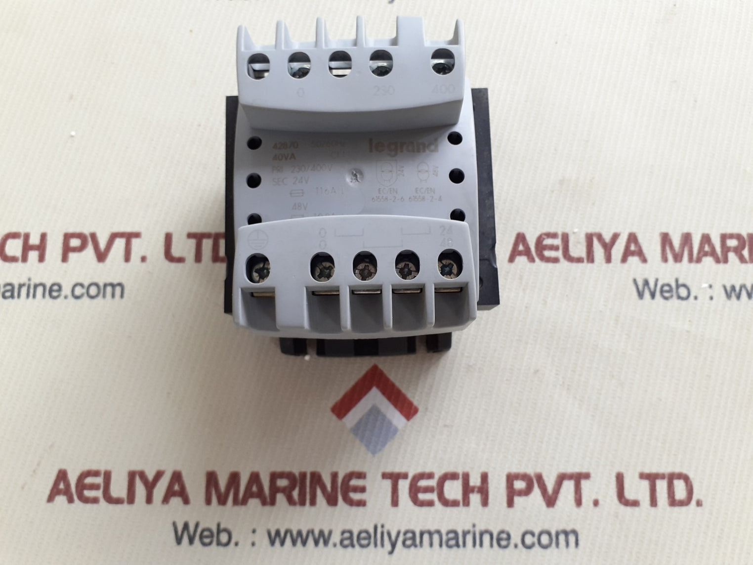 Legrand 42870 compact transformer 