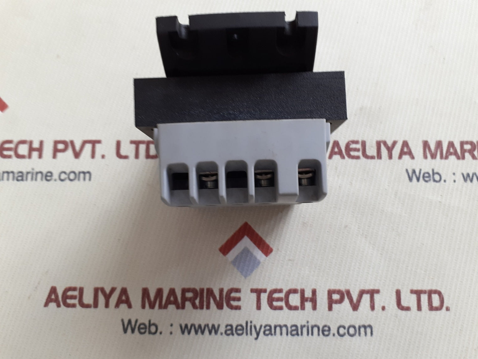 Legrand 42870 compact transformer 