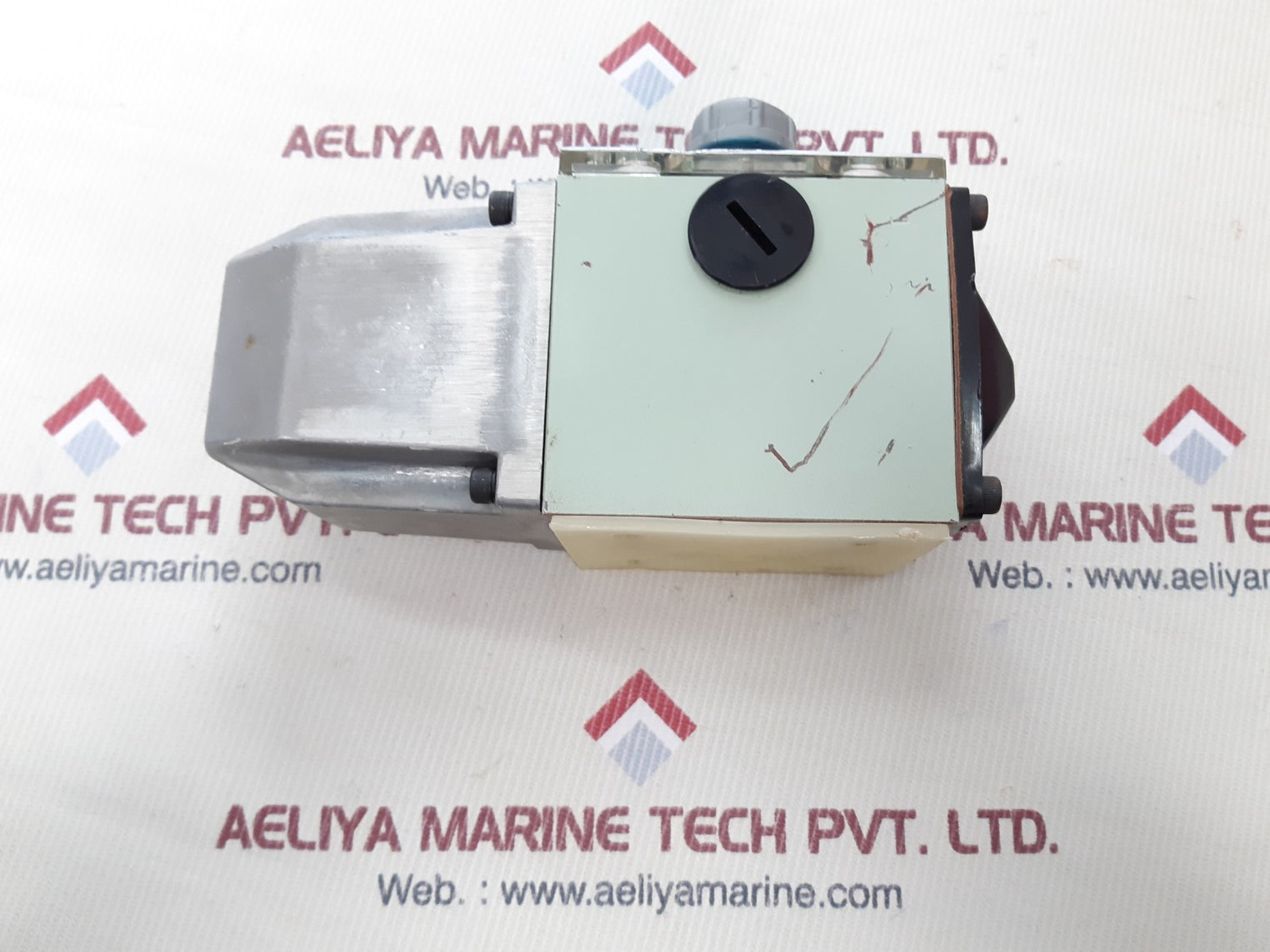 Kawasaki de10p-10-204-da100al-l93 solenoid valve