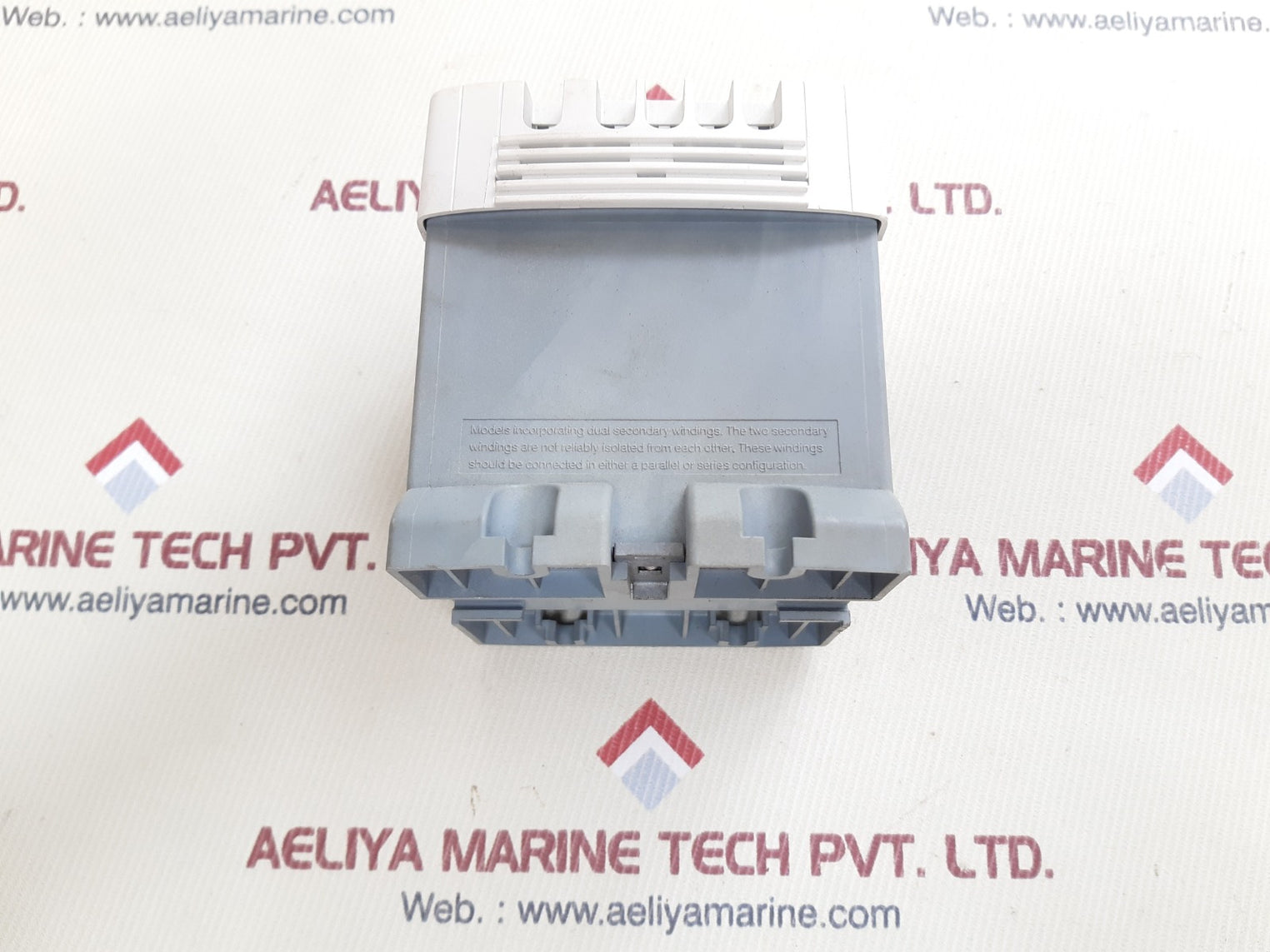 Legrand 44235 50/60hz transformer