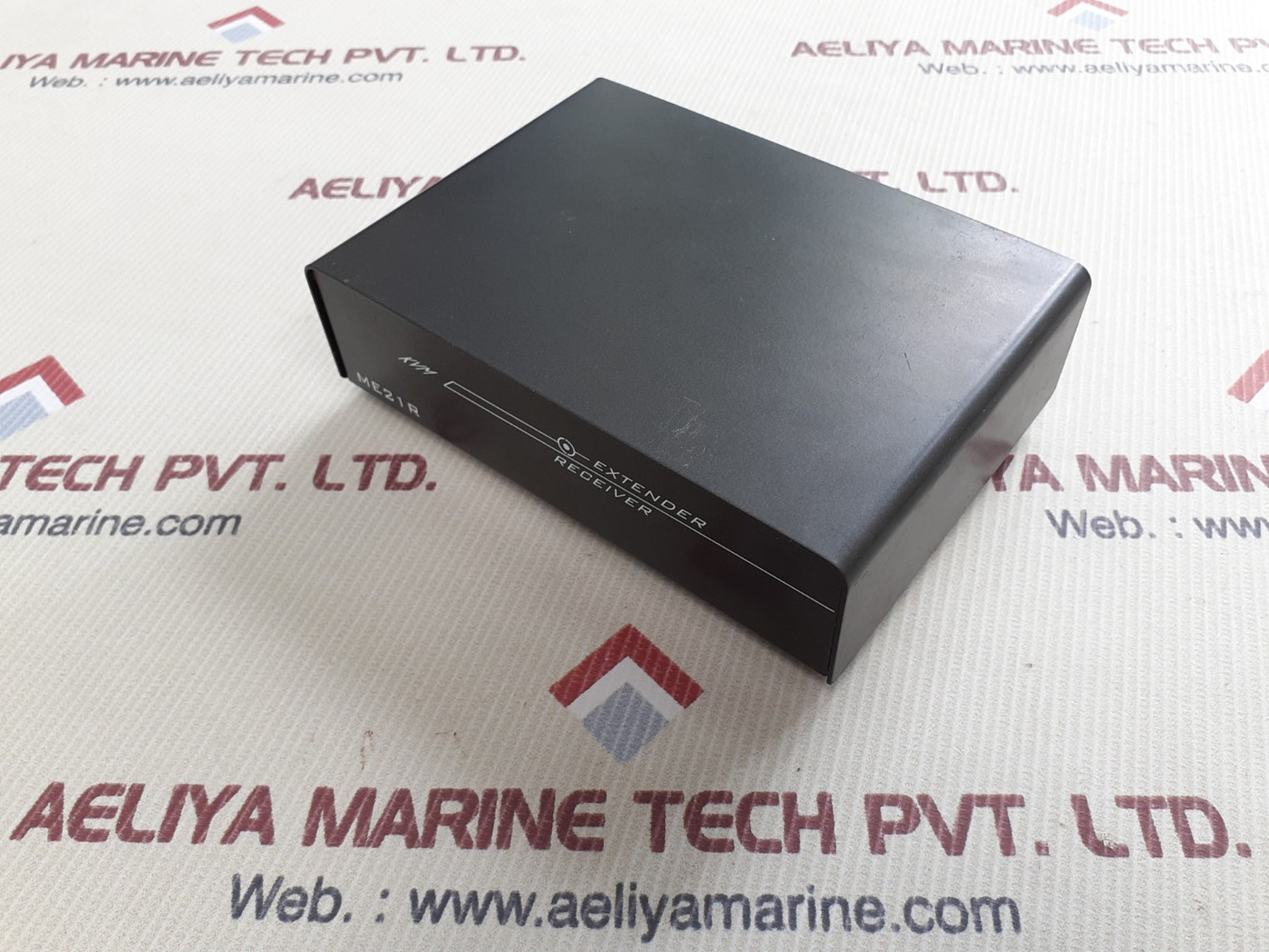 Kvm me21r extender receiver with ac adaptor