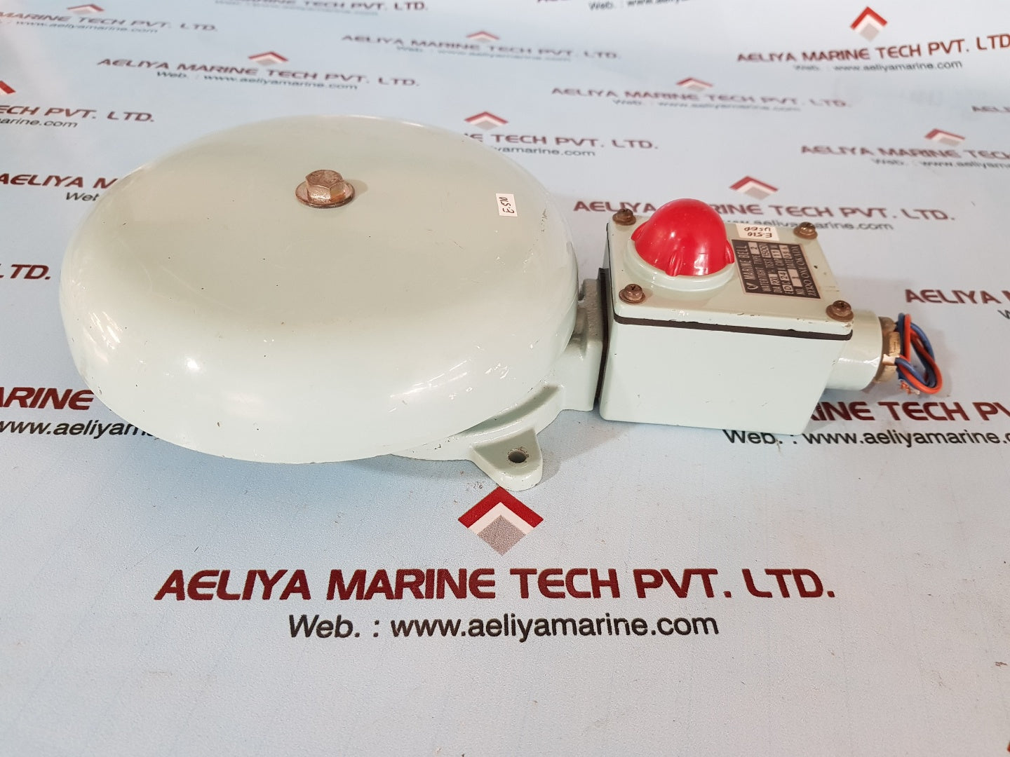 Zero one okada watertight type 2 marine bell cap 11w