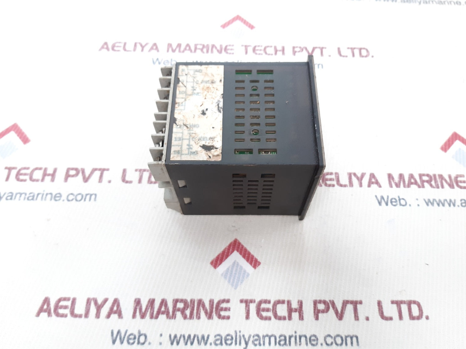 Multispan utr-2044 universal timer