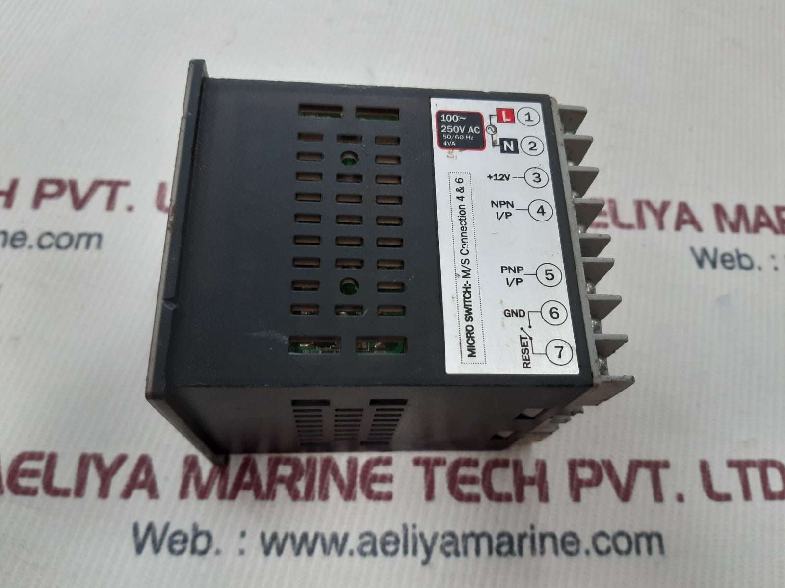 Multispan utr 2044 digital timer