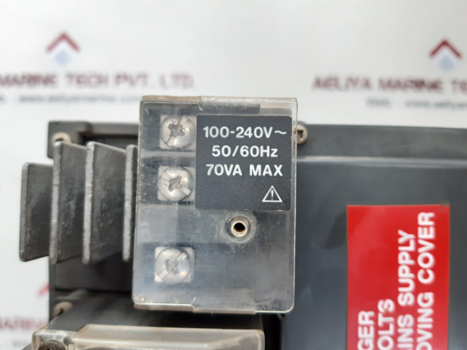 Yokogawa 100-240v~ 50/60hz temperature indicator