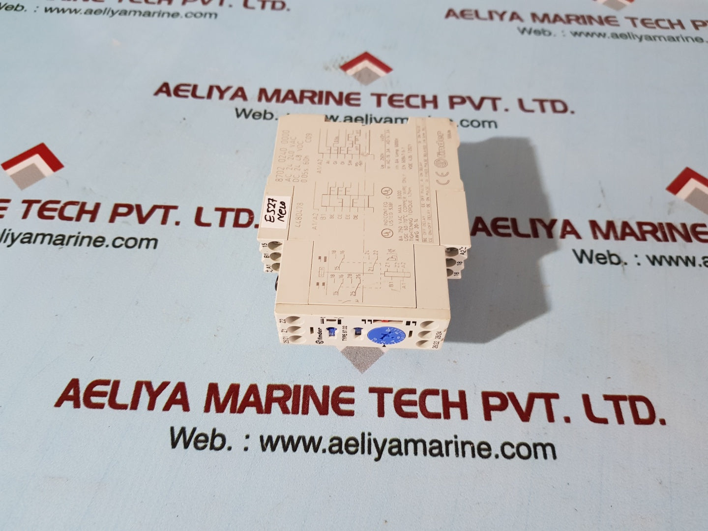 Finder 87.02 8702 0240 0000 multi function time delay relay