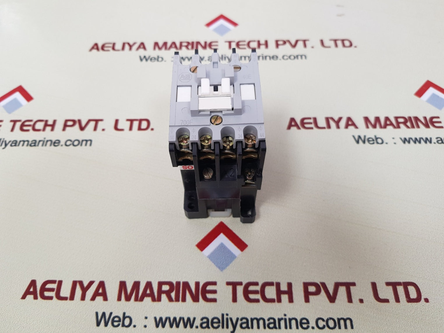 Allen-bradley 700-f400a1 ser C control relay