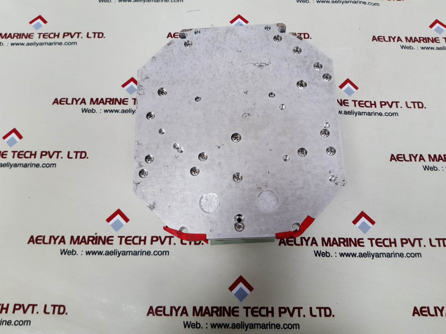 Chentronics 6,104,143