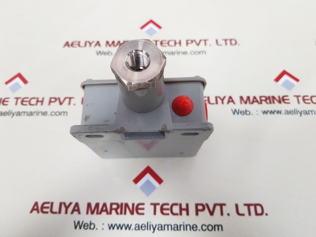 Sor control devices 6nn-k5-m2-c1a pressure switch

