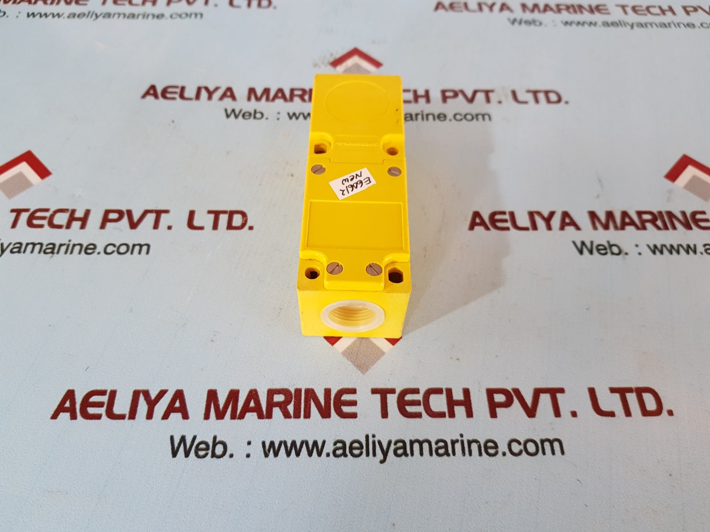 Turck multi prox mp-15d-y1 sensor