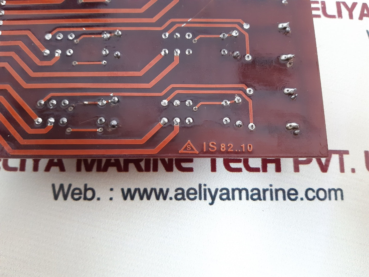 is82..10 pcb card