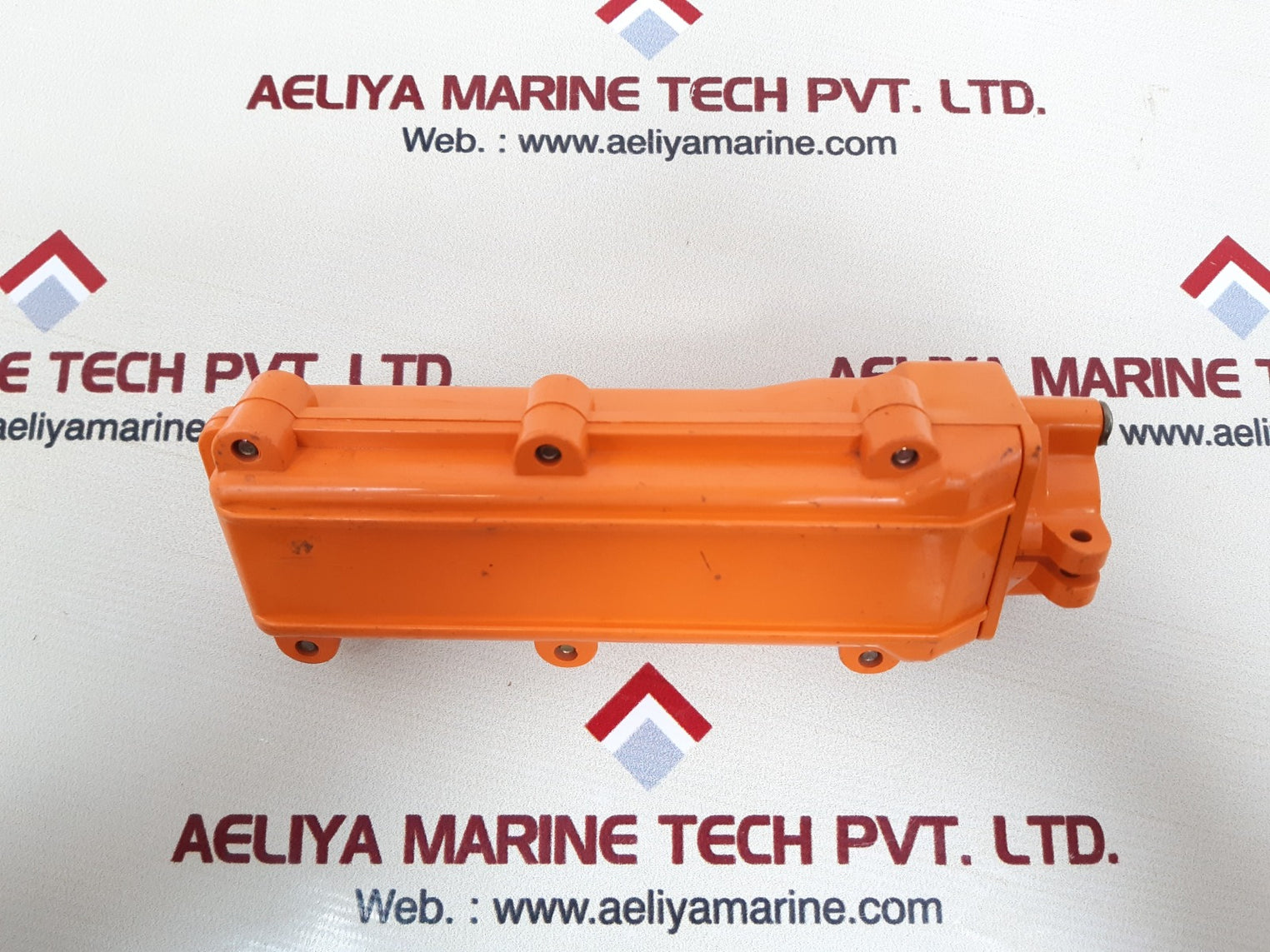 Cob push button switch