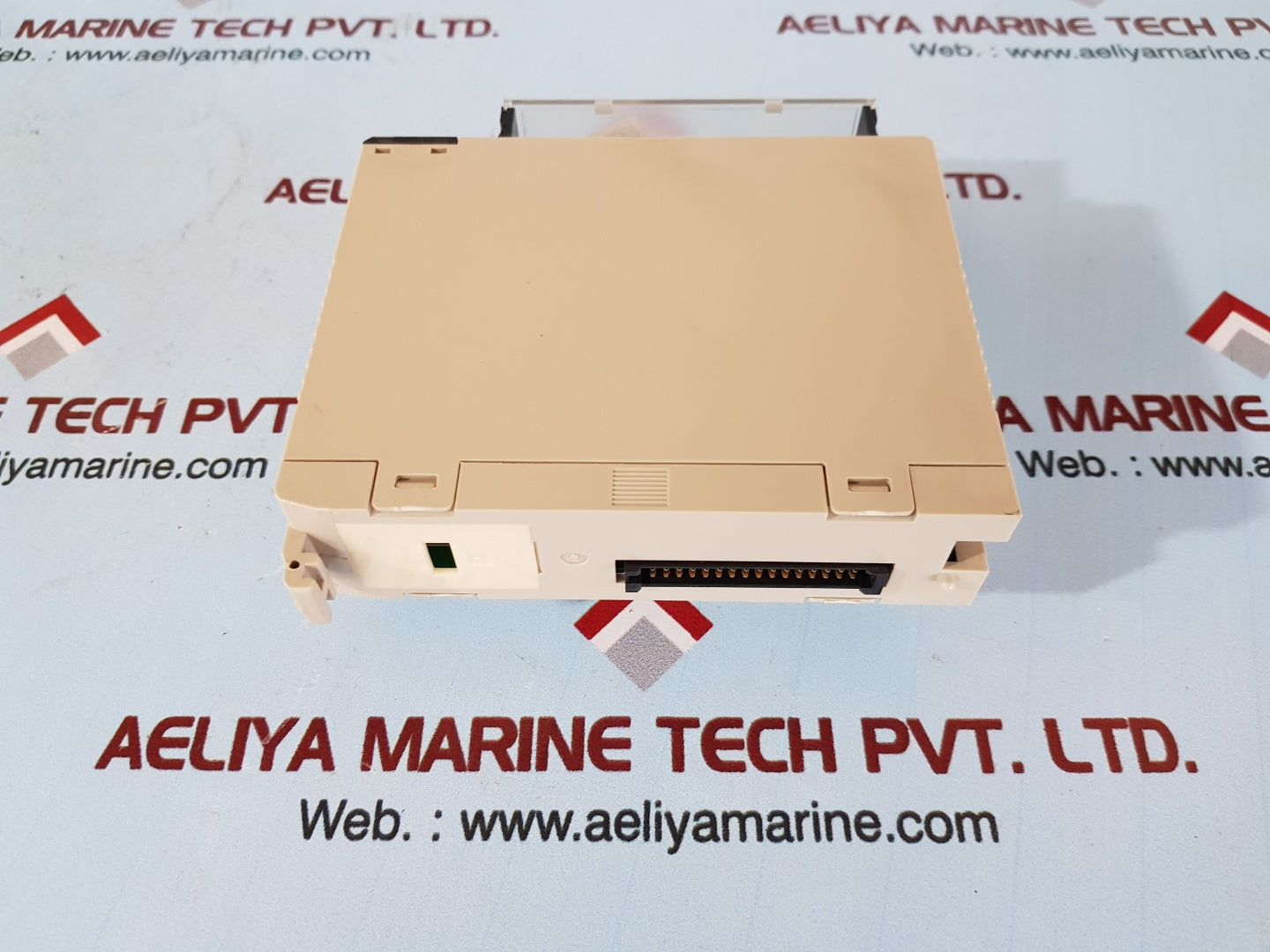 Omron c200h-0d211 output unit