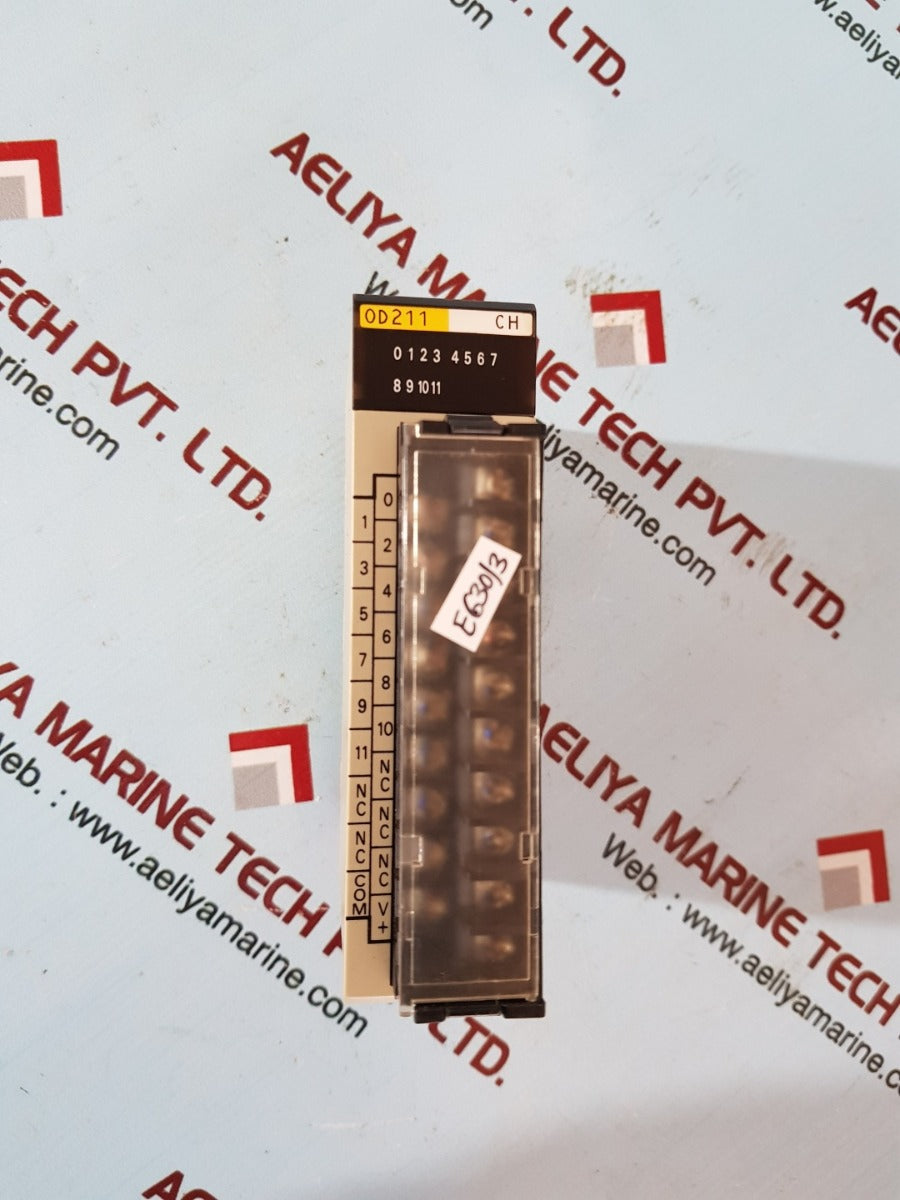 Omron c200h-0d211 output unit