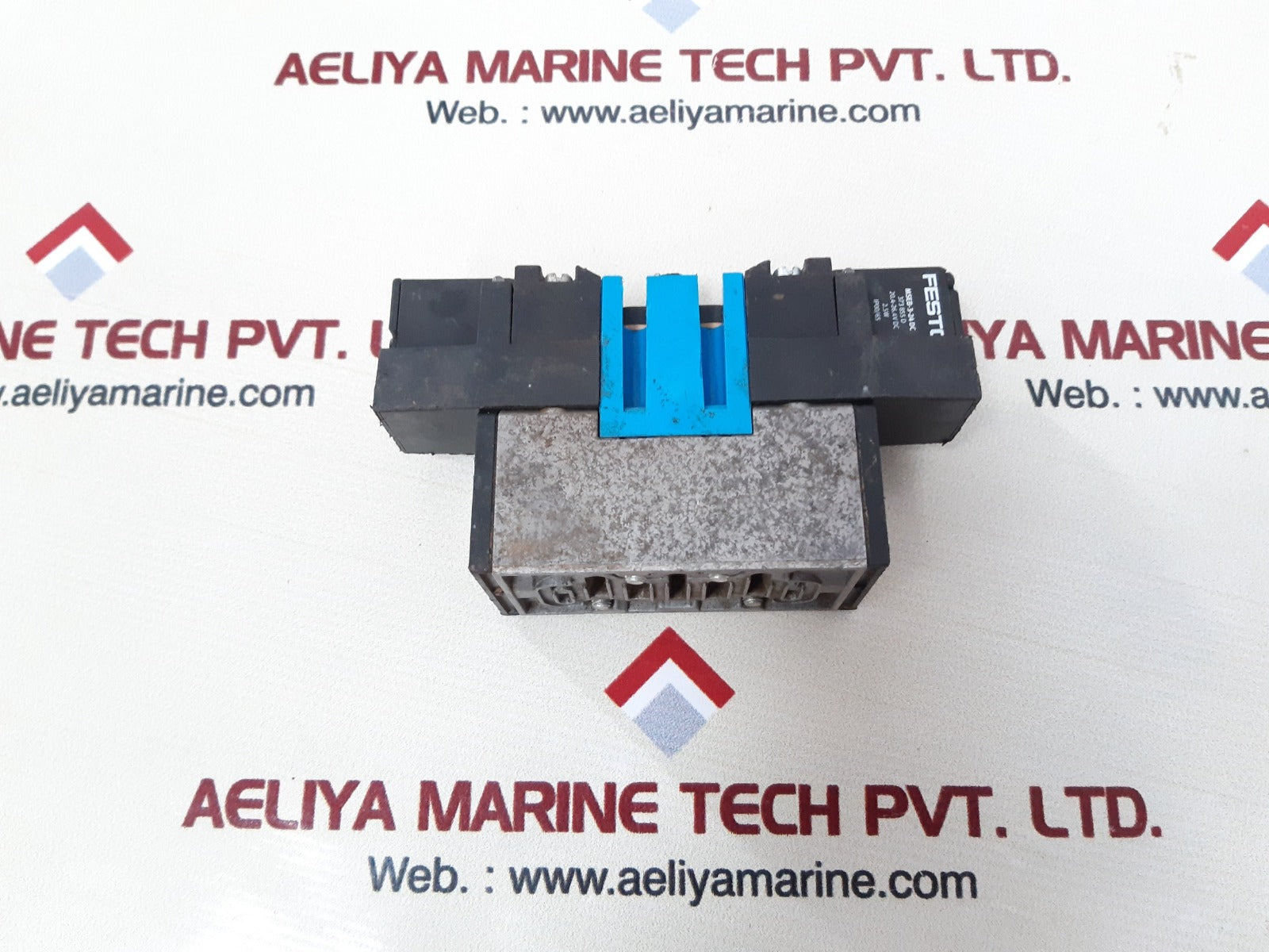 Festo jmebh-5/2-d-1-zsr-c solenoid valve 184495 e143 20.4-26.4v dc