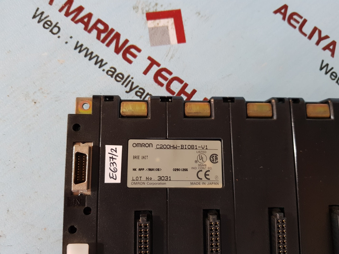 Omron c200hw-bi081-v1 base unit