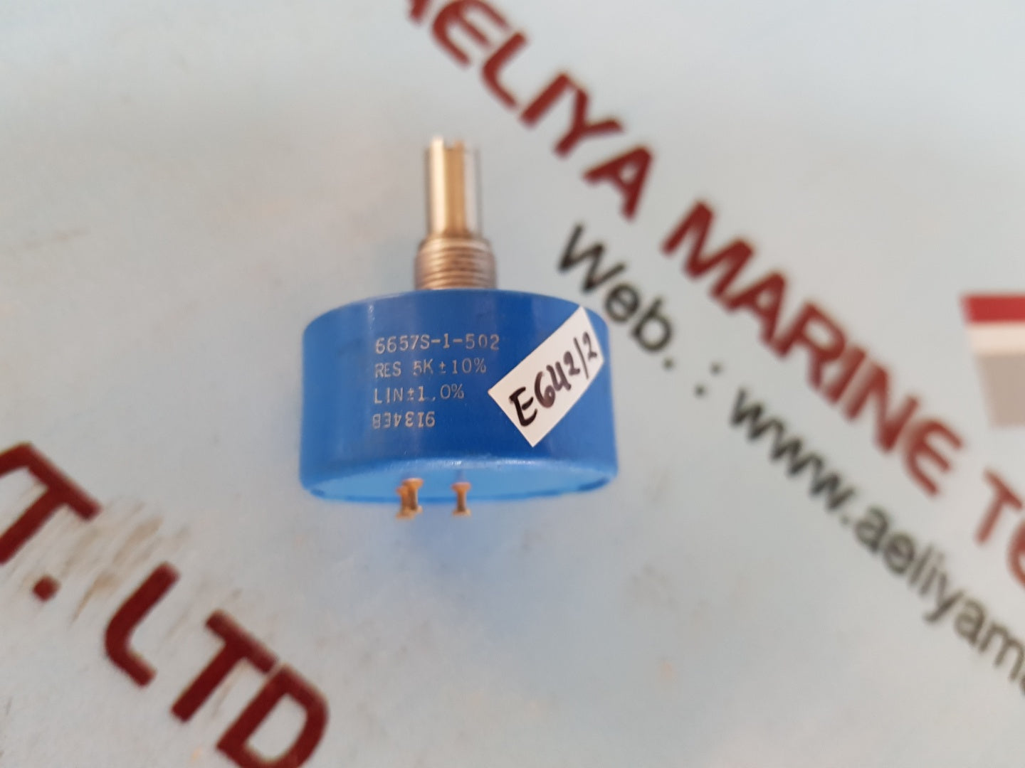 Bourns 6657s-1-502 potentiometer