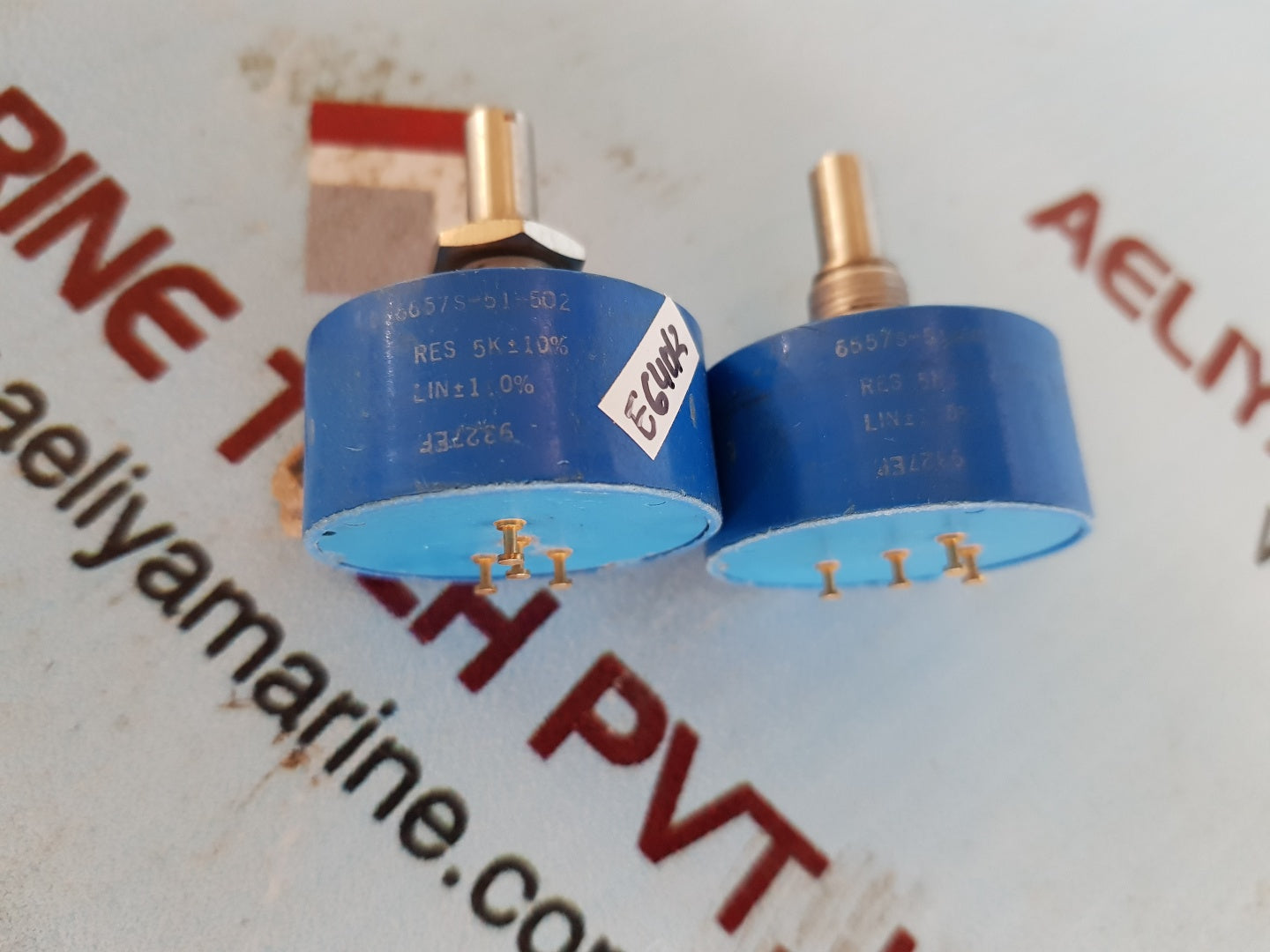 Bourns 6657s-51-502 rotary potentiometer