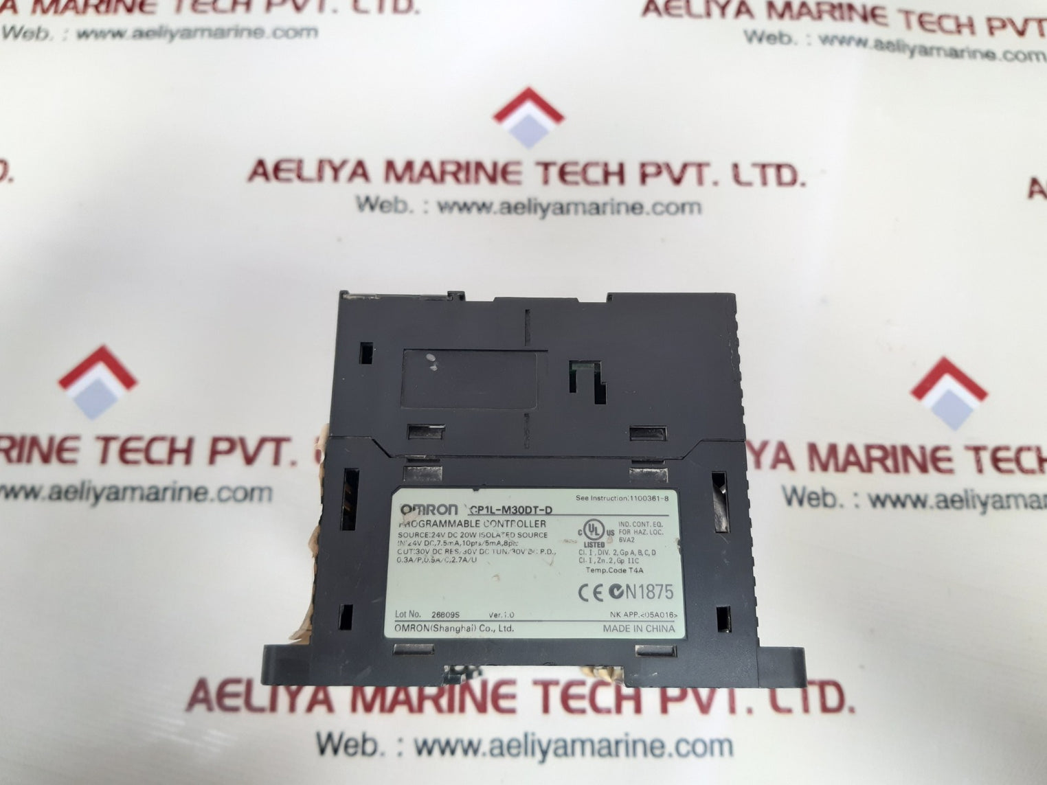 Omron cp1l-m30dt-d programmable controller