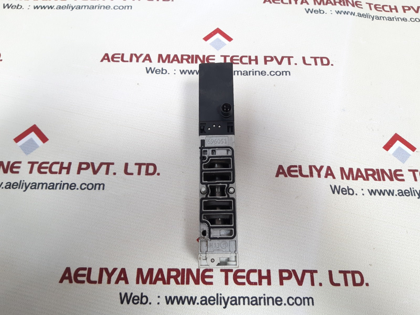 Festo vsva-b-p53e-zd-a1-1t1l solenoid valve