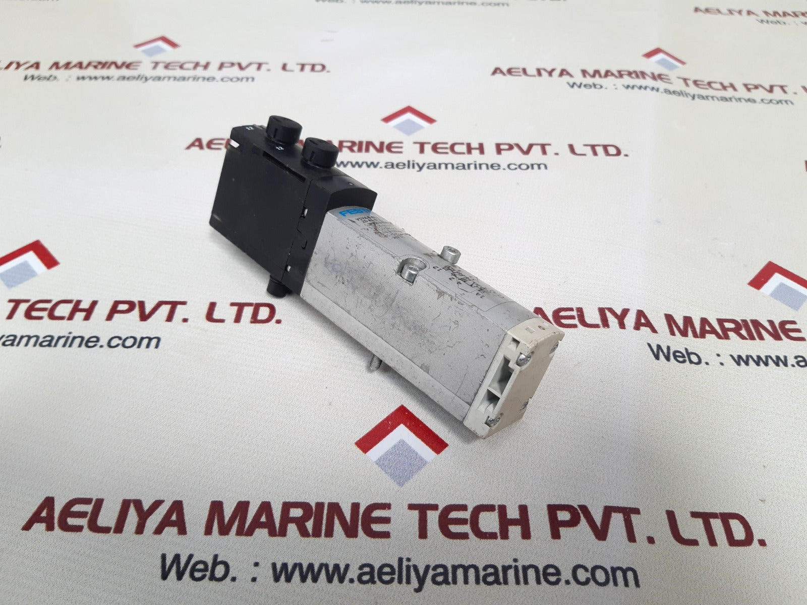 Festo vsva-b-b52-zd-a1-1t1l solenoid valve